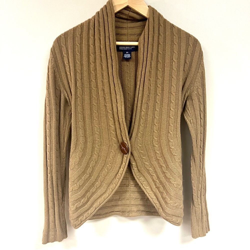 Jones New York tan cable knit cardigan with button Sz S